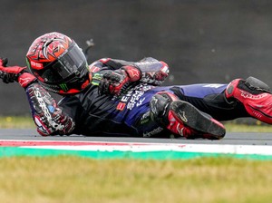 Fabio Quartararo Maksain Diri atau Timnya yang Minta ke Lintasan Lagi?