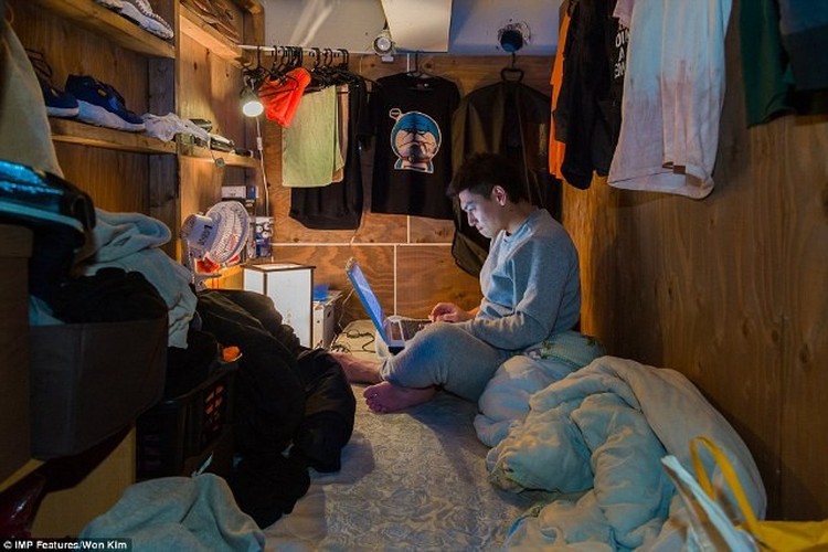 fotoinet Di Balik Gemerlap Kota Jepang, Ada Tempat Tinggal Sebesar Kandang
