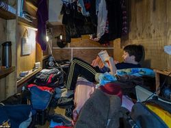 Di Balik Gemerlap Kota Jepang, Ada Tempat Tinggal Sebesar Kandang