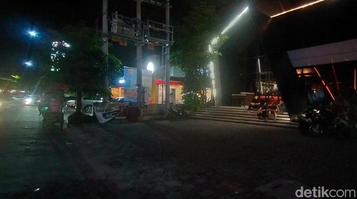 holywings surabaya tutup