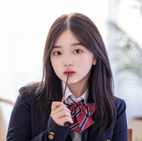 Netizen Korea semakin terkejut saat melihat Kim Yoon Hee memerankan anak SD dan SMA sekaligus dalam web drama ‘I Lost My Sight While Trying to Save My Friend’. Foto: dok. Instagram @unis_xx