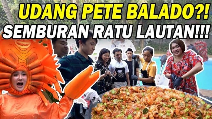 Kompaknya Ruben Onsu dan Keluarga Saat Mukbang Mie Tek-tek hingga Udang Balado Kompaknya Ruben Onsu dan Keluarga Saat Mukbang Mie Tek-tek hingga Udang Balado