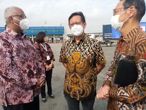 COVID-19 RI Ngamuk Lagi, Syarat Perjalanan Jadi Wajib Booster Pak Menkes?