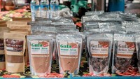 Ada pula ragam produk ekonomi kreatif, misalnya sate bulayak, gula semut, madu trigona dan lainnya.  (dok. Kemenparekraf)