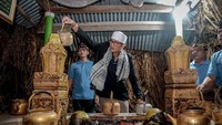 Menparekraf Sandiaga Uno mengagumi potensi yang ada di Desa Wisata Taman Loang Baloq, NTB. Ada daya tarik berbasis bahari dan religi. (dok. Kemenparekraf)