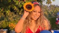 7. Mariah CareyDiva ini dilaporkan mengeluarkan uang US$ 100 ribu atau Rp 1,4 miliar per bulan untuk membeli bunga-bunga eksotik yang dikirim ke lokasi di mana ia berada. Berlebihan nggak sih? Foto: Republic World via Scoopwhoop