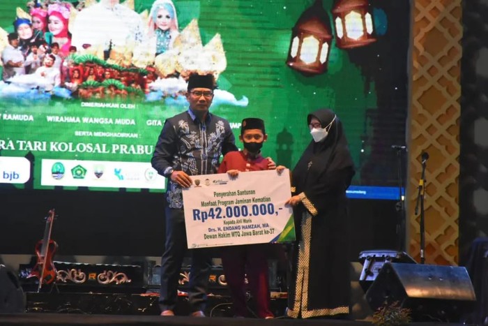 Pada pelaksanaan MTQ ke-37 Tingkat Provinsi Jawa Barat, Kabupaten Sumedang melesat meraih peringkat 6 setelah sebelumnya berada di peringkat 24 pada MTQ ke-36 di Kabupaten Subang.