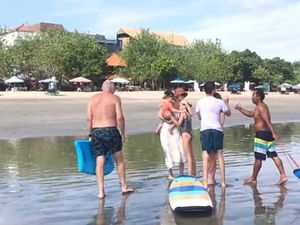Sehari 3 Kejadian Terseret Arus di Pantai Badung: 1 WNA Nyaris Tewas
