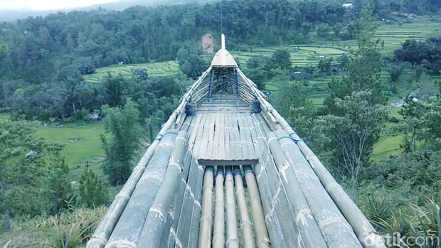 Villa Edelweiss merupakan salah satu tempat wisata alam di Kabupaten Mamasa, Sulawesi Barat (Sulbar).