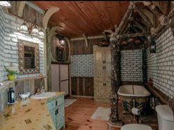 10 Potret Dekorasi Rumah Nyeleneh, Bikin Geleng Kepala