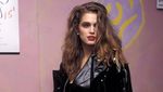 7 Potret Muda Cindy Crawford di Era Emas 90-an