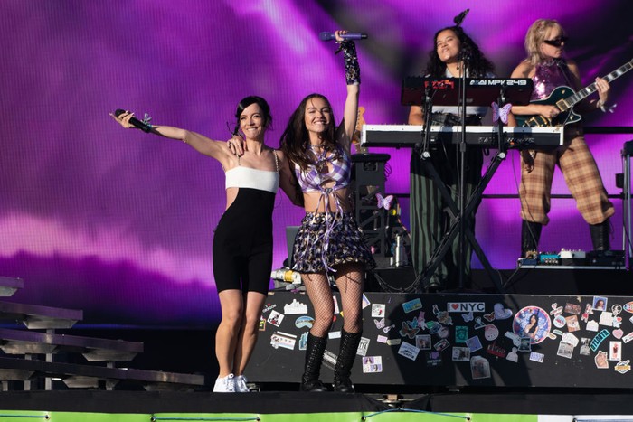 1405107803 GLASTONBURY, ENGLAND - JUNE 25: (EDITORS NOTE: Image contains profanity.) Lily Allen and Olivia Rodrigo perform on the Other Stage during day four of Glastonbury Festival at Worthy Farm, Pilton on June 25, 2022 in Glastonbury, England. (Photo by Joseph Okpako/WireImage)