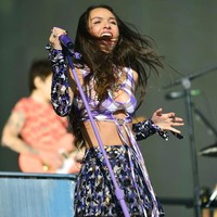 Festival Musik Glastonbury 2022 di Somerset, Inggris, turut menghadirkan Olivia Rodrigo sebagai salah satu pengisi acara utamanya. Pelantun Driver License itu tampil pada hari terakhir Glastonbury 2022, Minggu (26/6/2022). (Foto: Getty Images/Jim Dyson)