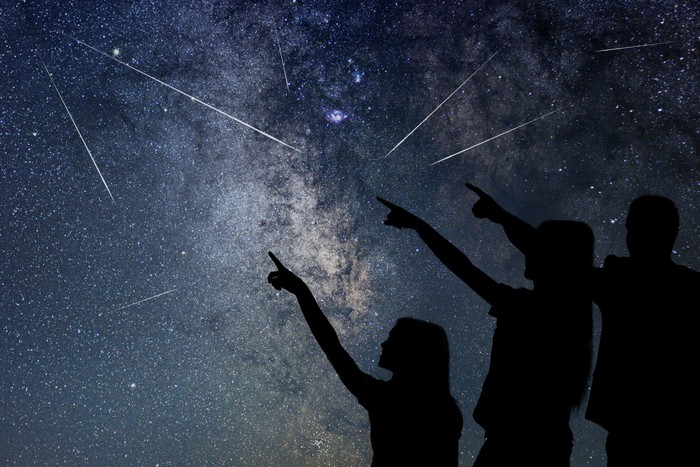 Apakah tanggal 27 Juni Hujan Meteor? Beredar informasi, akan terjadi hujan meteor Bootid pada tanggal 27 Juni 2022. Berikut ulasan selengkapnya.