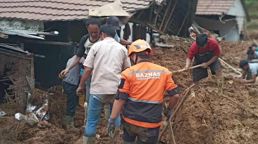 BAZNAS Salurkan Bantuan untuk Korban Bencana di Kabupaten Bogor