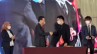 Meningkatnya kebutuhan CCTV di Indonesia, melatarbelakangi PT Graha Anugrah Elektrindo, distributor berpengalaman lebih dari 20 tahun dalam memasarkan berbagai produk elektrikal, untuk menjadi bagian dalam mendistribusikan Hikvision ke konsumen. Pemasangan CCTV memungkinkan kita untuk memantau suatu lokasi dengan cermat selama 24 jam non stop.