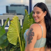 Cinthya mengaku bahwa dia tidak sama dengan bintang OnlyFans lainnya yang bersedia menjual keringat. Cinthya benar-benar menolak dengan tegas menjual hal-hal semacam itu. Foto: Dok. Instagram/@cinthya_larose