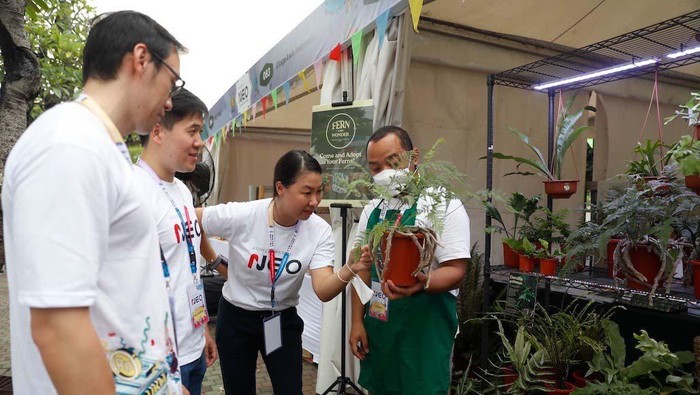 Festival Bisnis untuk Bantu Produk UMKM Festival bisnis KoinWorks NEO Inspire digelar di Plaza Tiimur GBK Senayan, Jakarta. Acara ini menampilkan berbagai produk UMKM.