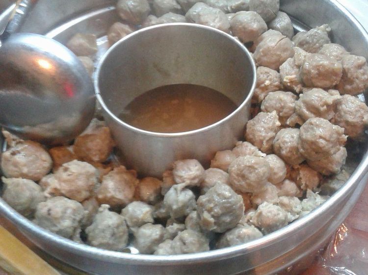 Kenyal Gurih! 20 Bakso Ikan Gerobakan Rp 5.000 Ada di Sini!