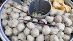 Kenyal Gurih! 20 Bakso Ikan Gerobakan Rp 5.000 Ada di Sini!