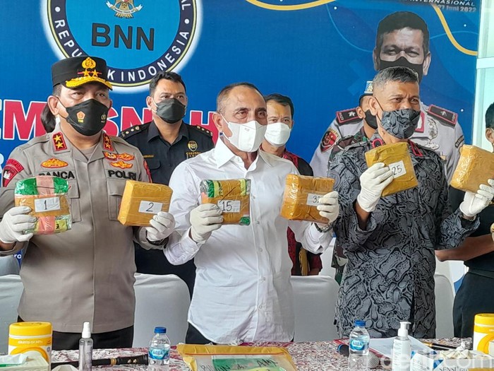 Gubsu Edy Rahmayadi (tengah) saat acara HANI di Medan