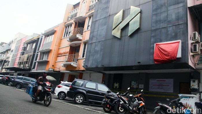 Hamilton Spa Ditutup Permanen Imbas Kasus 'Bungkus Night' Izin usaha Hamilton Spa & Massage dicabut Pemprov DKI Jakarta buntut kasus prostitusi 'Bungkus Night'. Dengan demikian, Hamilton Spa resmi ditutup permanen.