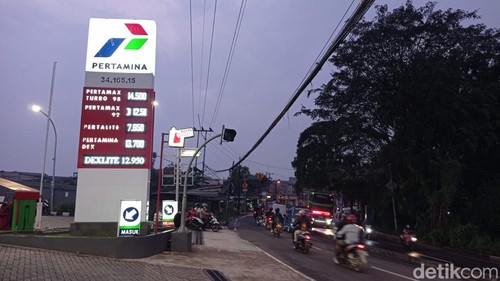 ilustrasi bbm spbu pertamina