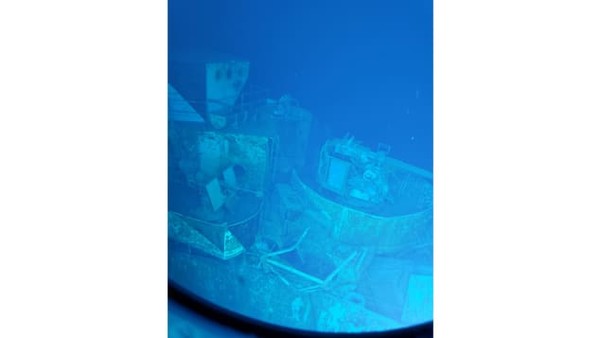 Sammy B terletak di kedalaman 6.895 meter di Laut Filipina. Sebagai perbandingan, puncak Gunung Kilimanjaro setinggi 5.896 meter, lalu pemukiman tertinggi di dunia, La Rinconada di Andes Peru, adalah 5.100 meter. Sammy B terletak di kedalaman 6.895 meter di Laut Filipina. Sebagai perbandingan, puncak Gunung Kilimanjaro setinggi 5.896 meter, lalu pemukiman tertinggi di dunia, La Rinconada di Andes Peru, adalah 5.100 meter.