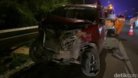 Sebanyak 17 kendaraan alami tabrakan beruntun di Tol Cipularang Kilometer 92, Sukatani, Kabupaten Purwakarta arah Jakarta. Kecelakaan ini terjadi pada Minggu (26/6/2022) malam hari. Saat itu kondisi lalu lintas tol sedang padat.