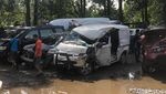 Potret Bangkai Mobil-mobil Kecelakaan Tol Cipularang
