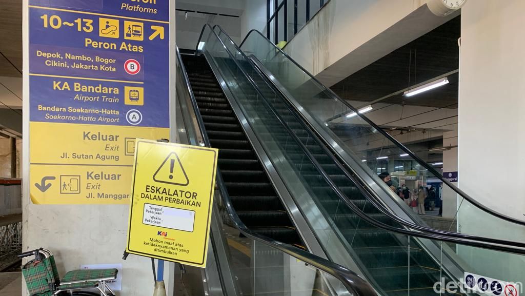 Update Kondisi Eskalator Stasiun Manggarai: Satu Hidup, Satu Mati