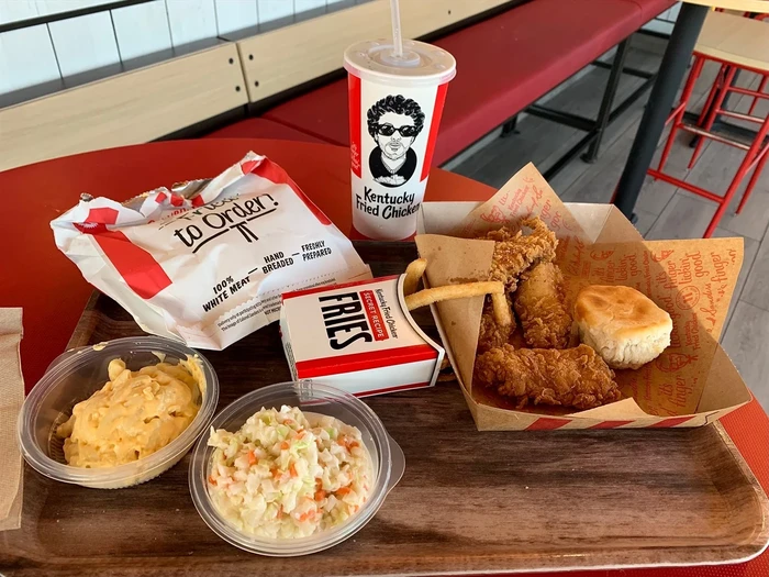 KFC Terindah di Dunia 10 Potret Sudut Gerai KFC Terindah yang Berupa Bekas Gedung Bank