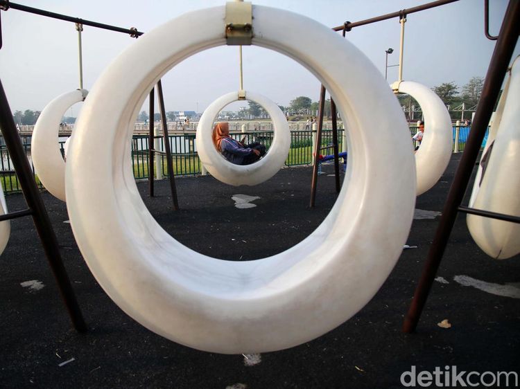 Ini Lho Tempat Santainya Warga Cikarang