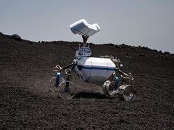 Uji Coba Robot Penjelajah Planet di Gunung Teraktif Eropa
