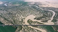 Melansir Xinhua, jalan Yuli-Qiemo ini adalah jalan raya ketiga yang memotong gurun pasir Taklimakan. Jalan raya yang pertama membentang dari utara ke selatan sejauh 522 km dari Lunnan ke daerah Minfeng.