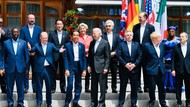 6 Foto Akrab Jokowi Bareng Pemimpin Dunia di KTT G7