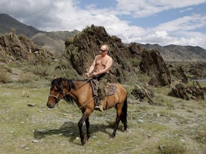 Pose Putin Berkuda Telanjang Dada Jadi Bahan Olok-olok Petinggi KTT