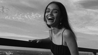 Ada banyak foto ekspresif dari pemeran Maria di West Side Story arahan Steven Spielberg itu. (Foto: dok. Instagram @rachelzegler)  
