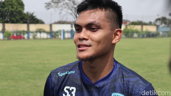 Rachmat Irianto usai berlatih bersama Persib