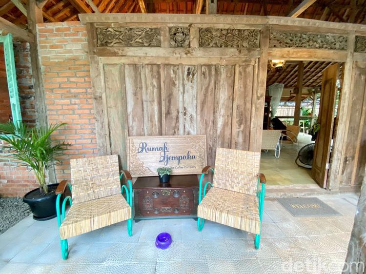 Di Depok Ada Kedai Kopi Rumah Limasan 300 Tahun, Ini Tampilannya