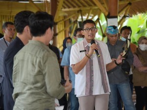 Dorong UMKM Naik Kelas, Sandiaga Kasih Program Ini