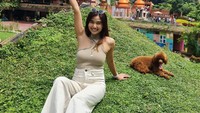 Sandy Rachel pun dapat banyak cuan usai jadi presenter olahraga. (Foto: dok instagram)