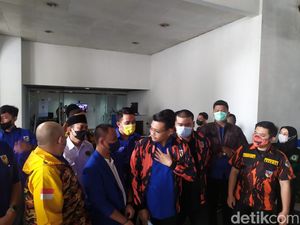 SAPMA PP-KNPI Datangi Balai Kota DKI, Minta Holywings Disanksi