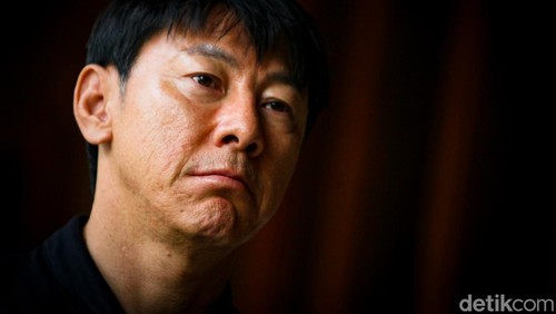 Pelatih timnas Indonesia Shin Tae-yong menjawab pertanyaan detikSport dalam wawancara eksklusif.
