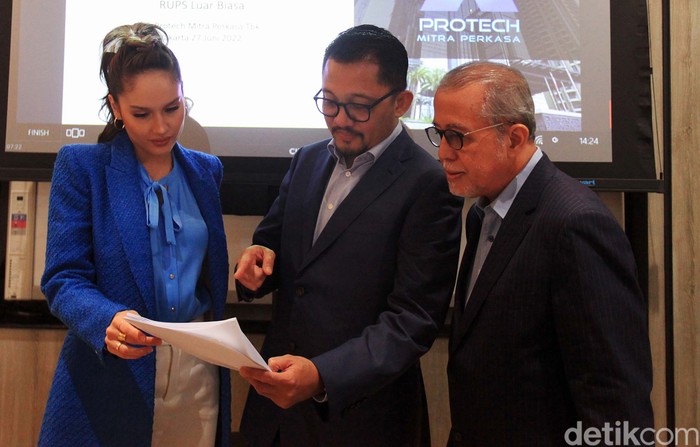 PT Protech Mitra Perkasa Tbk gelar RUPSLB dan mengubah nama perusahaan. RUPSLB juga setuju pengangkatan Cinta Laura Kiehl sebagai komisaris.