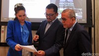 PT Protech Mitra Perkasa Tbk (OASA) mengubah nama menjadi PT Maharaksa Biru Energi Tbk. Dalam Rapat Umum Pemegang Saham Luar Biasa (RUPSLB) Perseroan juga telah menyetujui pengangkatan Hariyadi BS Sukamdani sebagai Komisaris Utama. Selain Hariyadi, RUPSLB juga menyetujui pengangkatan Cinta Laura Kiehl sebagai komisaris.