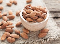 5 Makanan Ini Bantu Redam Nafsu Makan agar Tak Makan Berlebihan