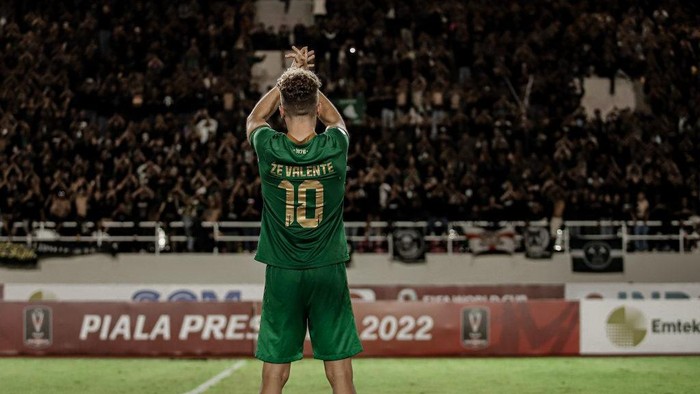 Gelandang PSS Sleman, Ze Valente.