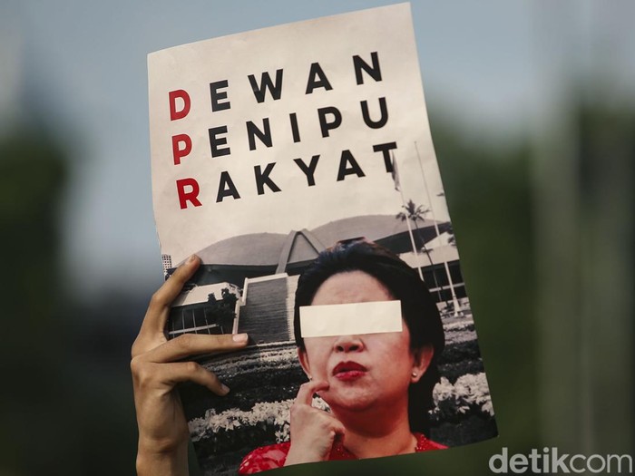 Geruduk DPR, Massa Mahasiswa Mau Curhat ke Puan