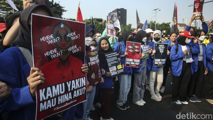 Geruduk DPR, Massa Mahasiswa Mau Curhat ke Puan Geruduk DPR, Massa Mahasiswa Mau Curhat ke Puan